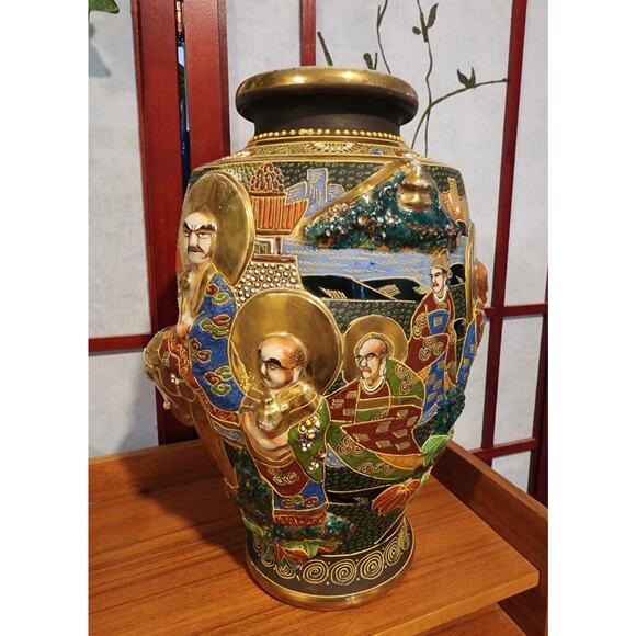 Antique Japanese Satsuma Moriage Relief Vase with Elephant 12" - Picture 2 of 9